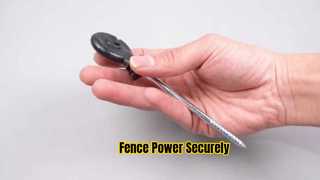 Installazione di isolatori avvitabili ad alte prestazioni per la recinzione della tua fattoria